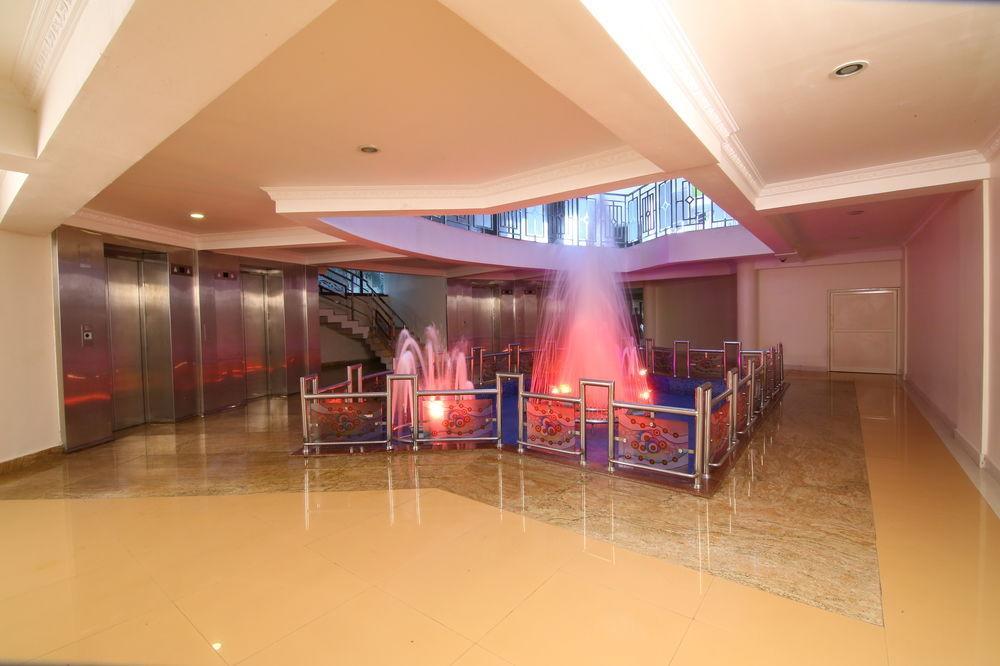 Atlas Airport Hotel Apartment Nedumbassery Exteriör bild