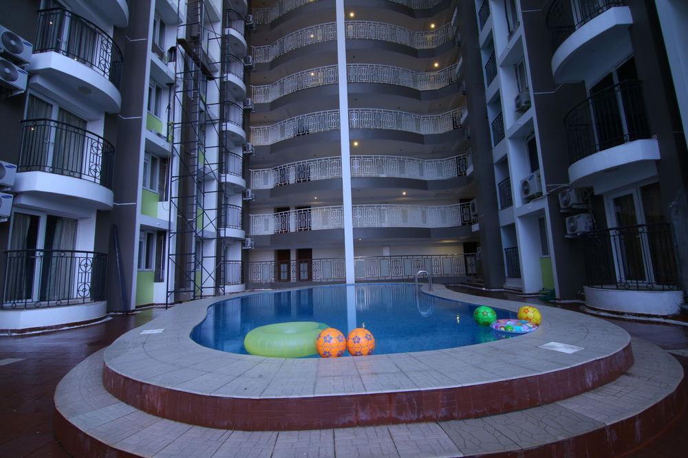 Atlas Airport Hotel Apartment Nedumbassery Exteriör bild
