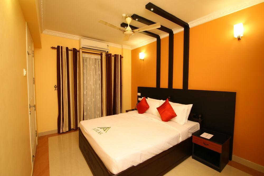 Atlas Airport Hotel Apartment Nedumbassery Exteriör bild