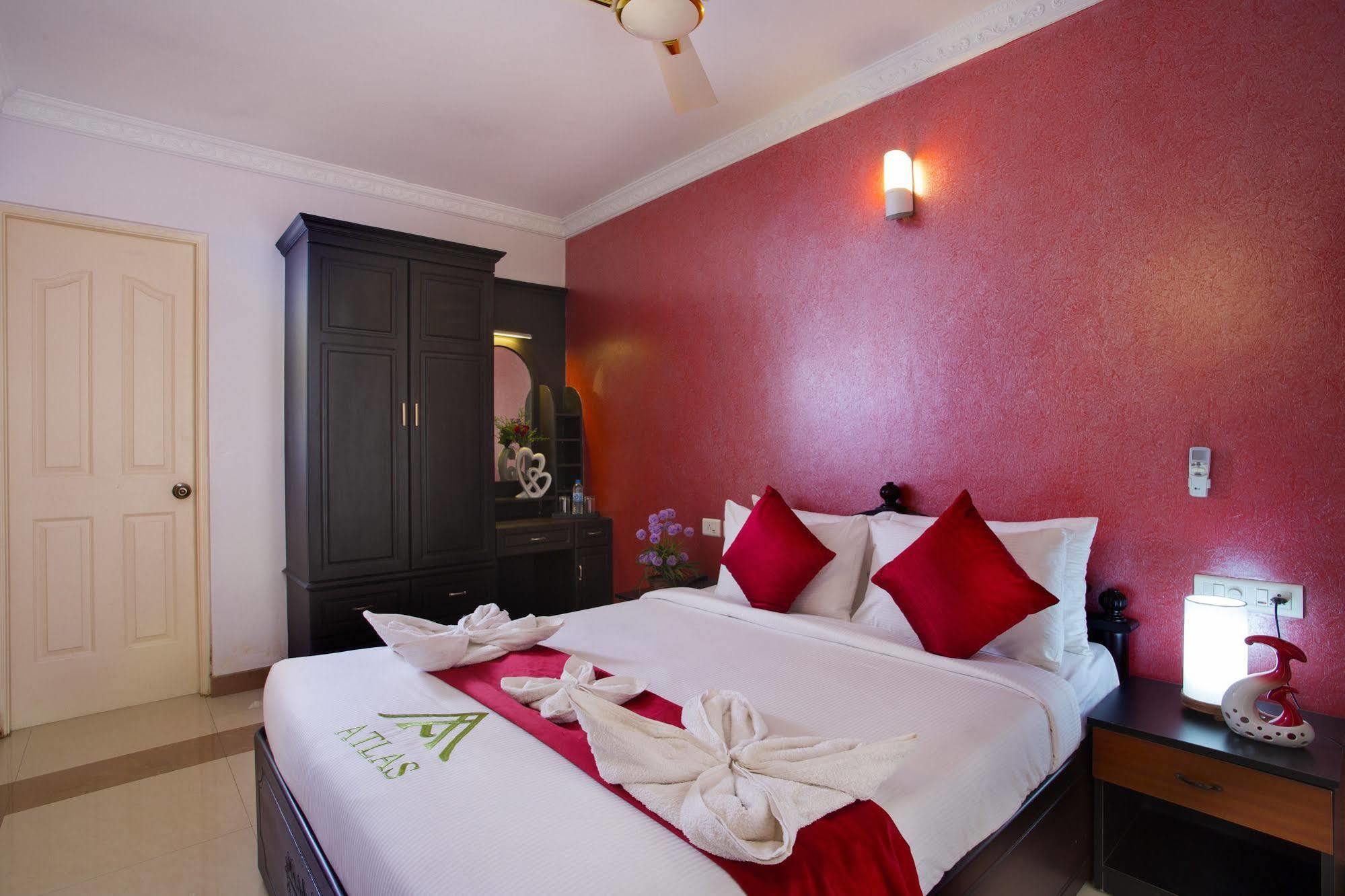 Atlas Airport Hotel Apartment Nedumbassery Exteriör bild