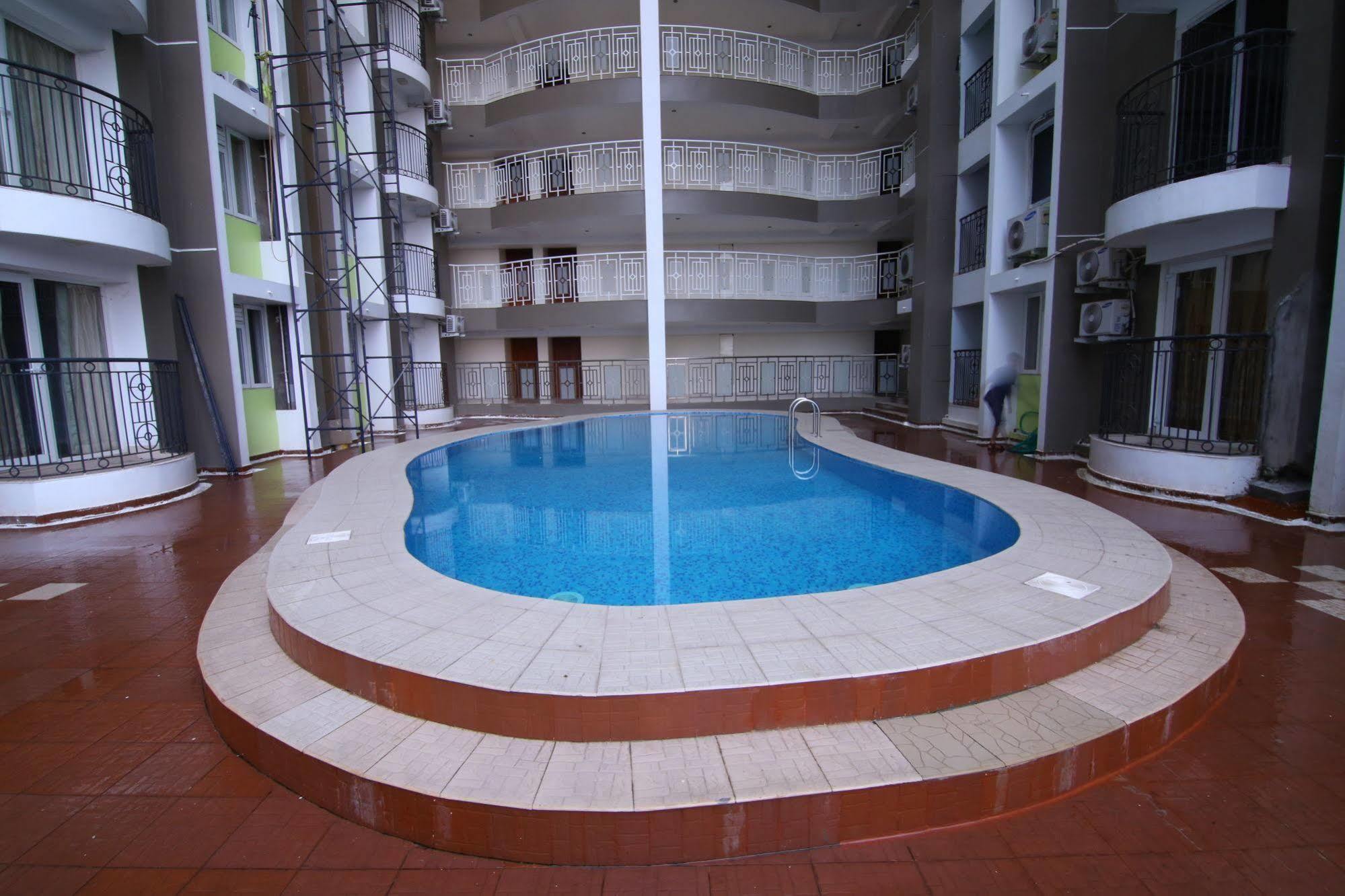 Atlas Airport Hotel Apartment Nedumbassery Exteriör bild