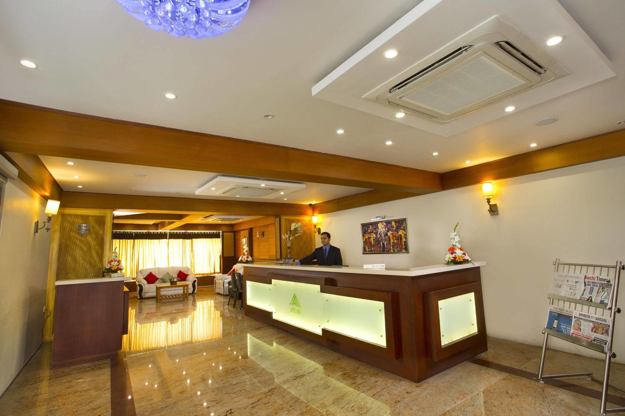 Atlas Airport Hotel Apartment Nedumbassery Exteriör bild